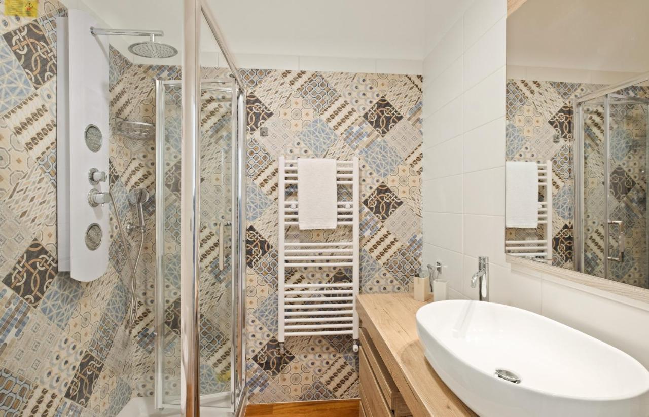 3 Bed Modern Flat - 15 Minutes Walk To Colosseum *