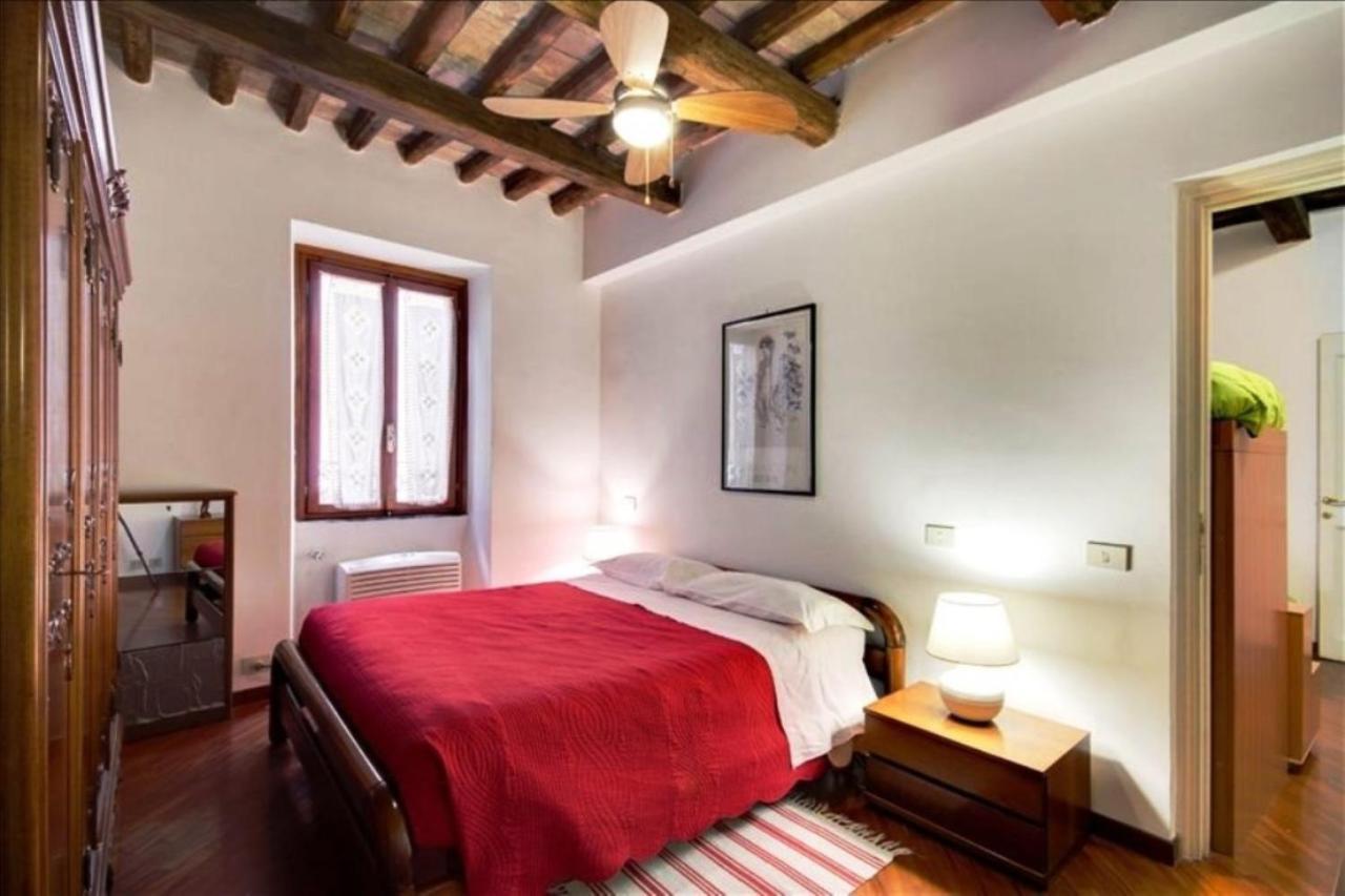 Pantheon Charming Apartment