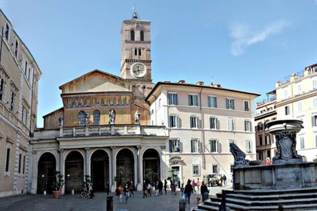 Porta Portese Happy House, Trastevere Steps *