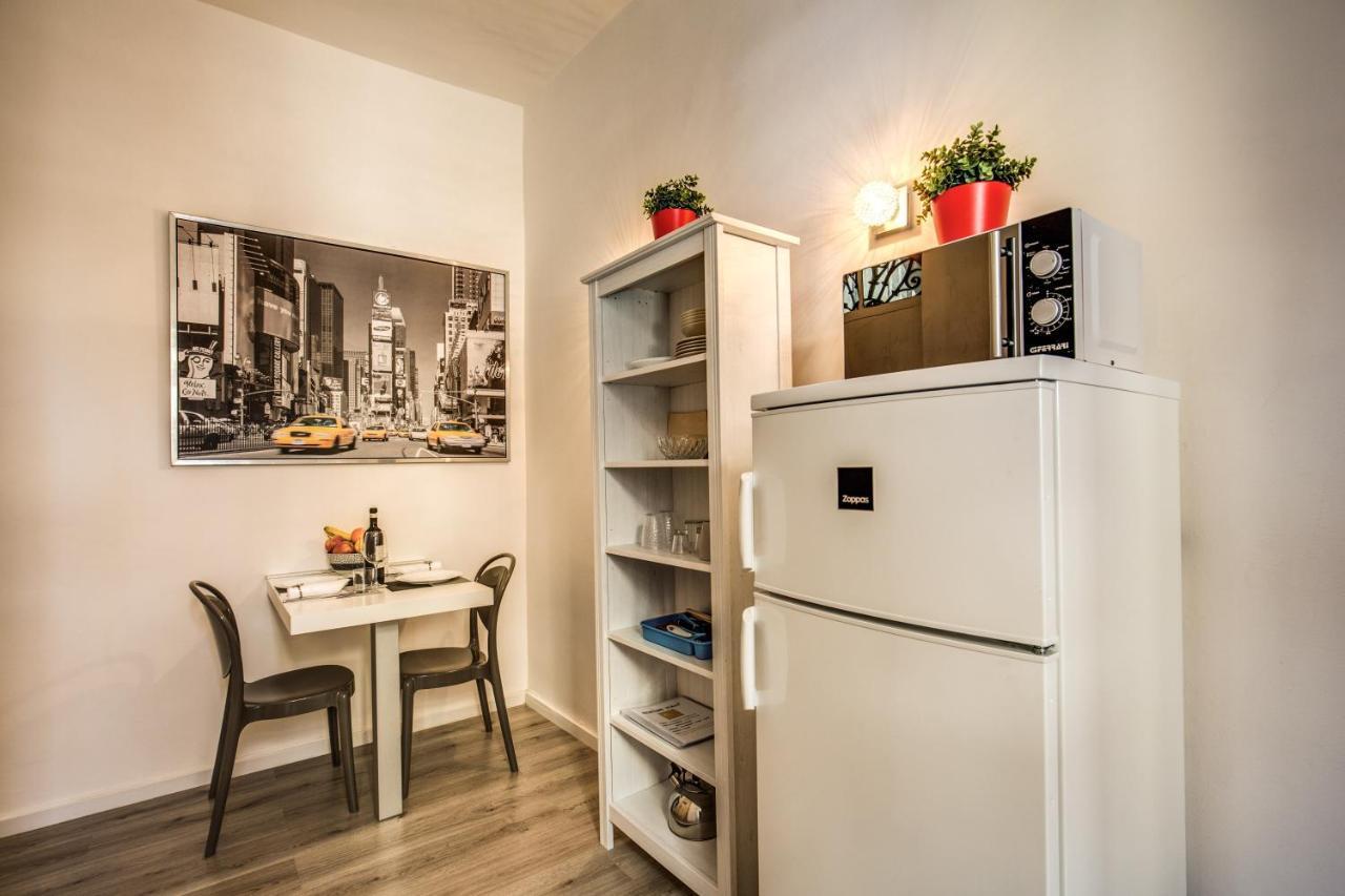 Lovely With Balcony In Campo De' Fiori Roma