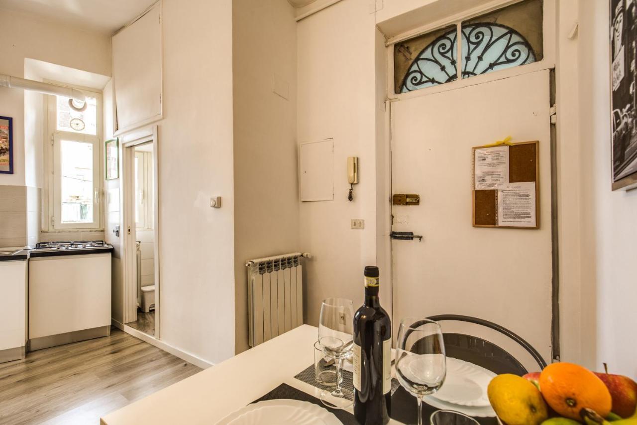 Apartamento Lovely With Balcony In Campo De' Fiori