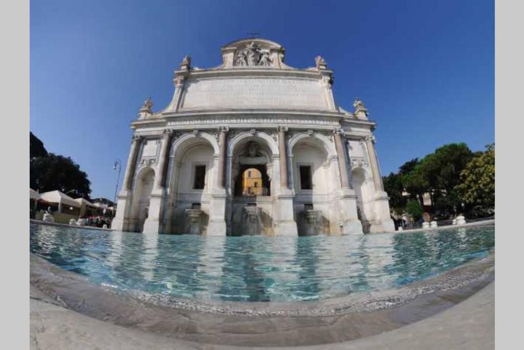 Porta Portese Happy House, Trastevere Steps