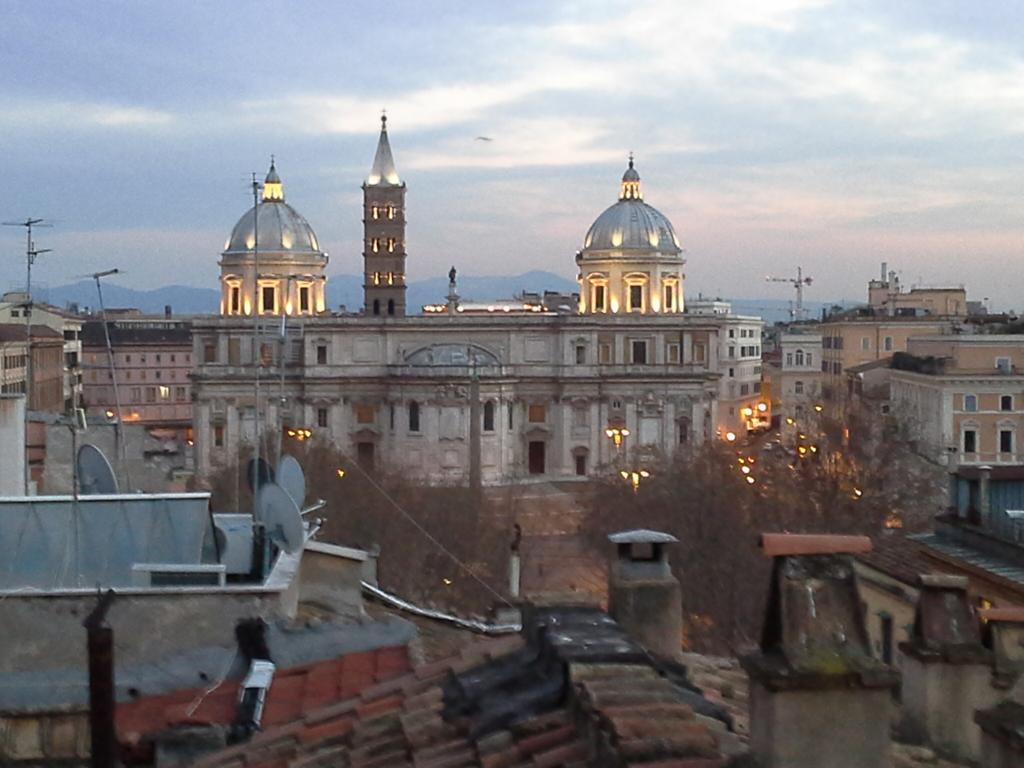 2000 Ostello *