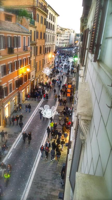 Babuino 127 2*