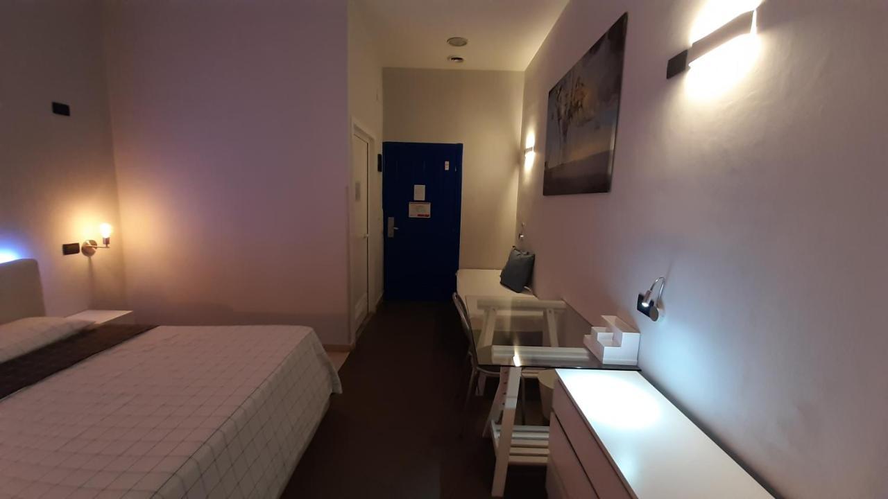 Youth Station Albergue