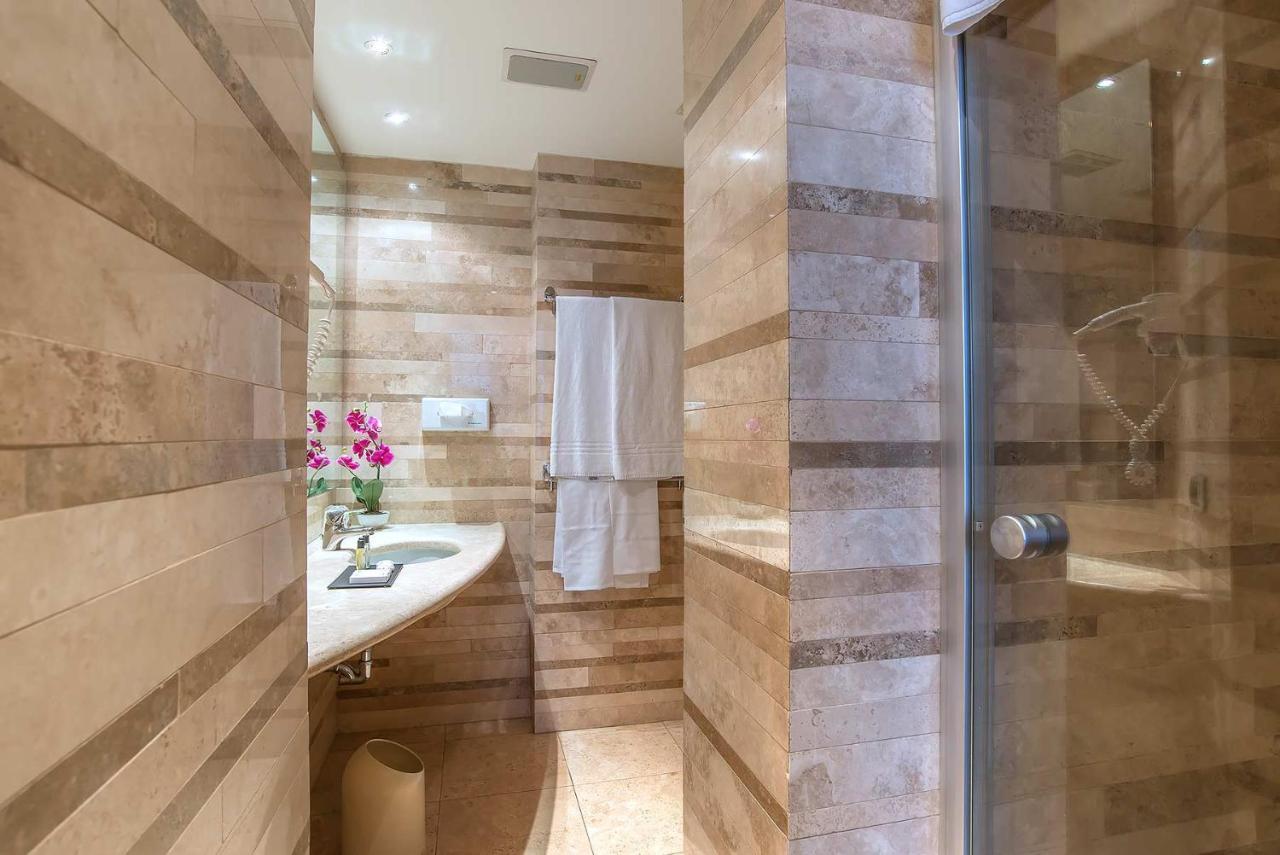 Hotel Tritone Rom