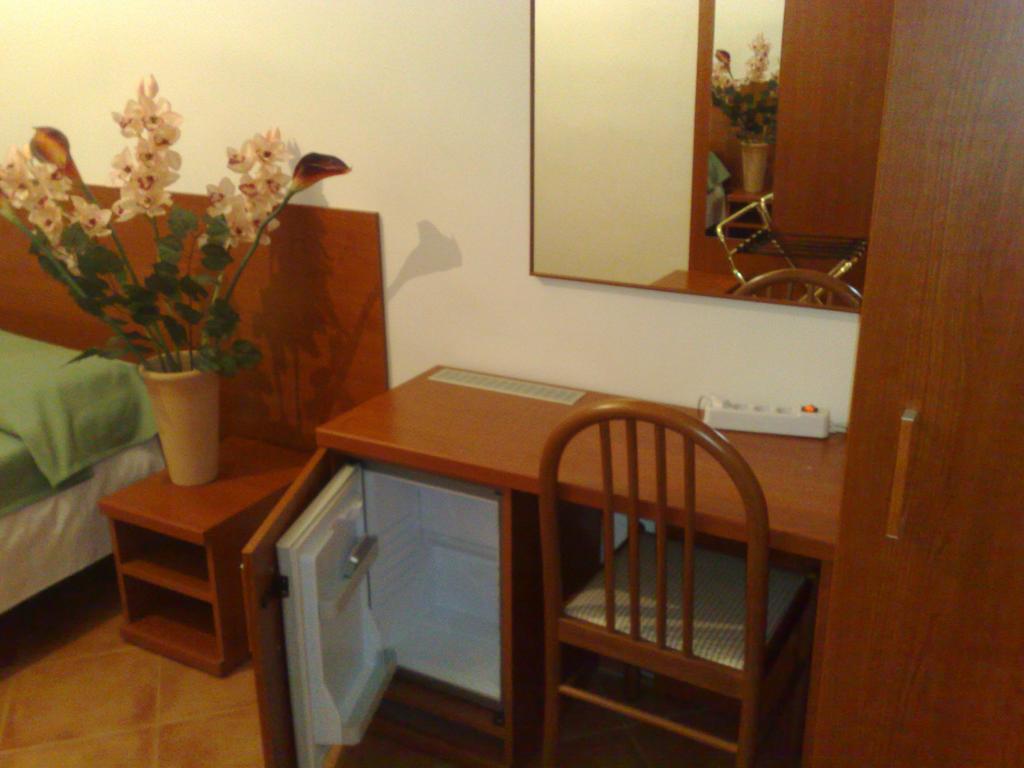 Emily House Bed & Breakfast 3*