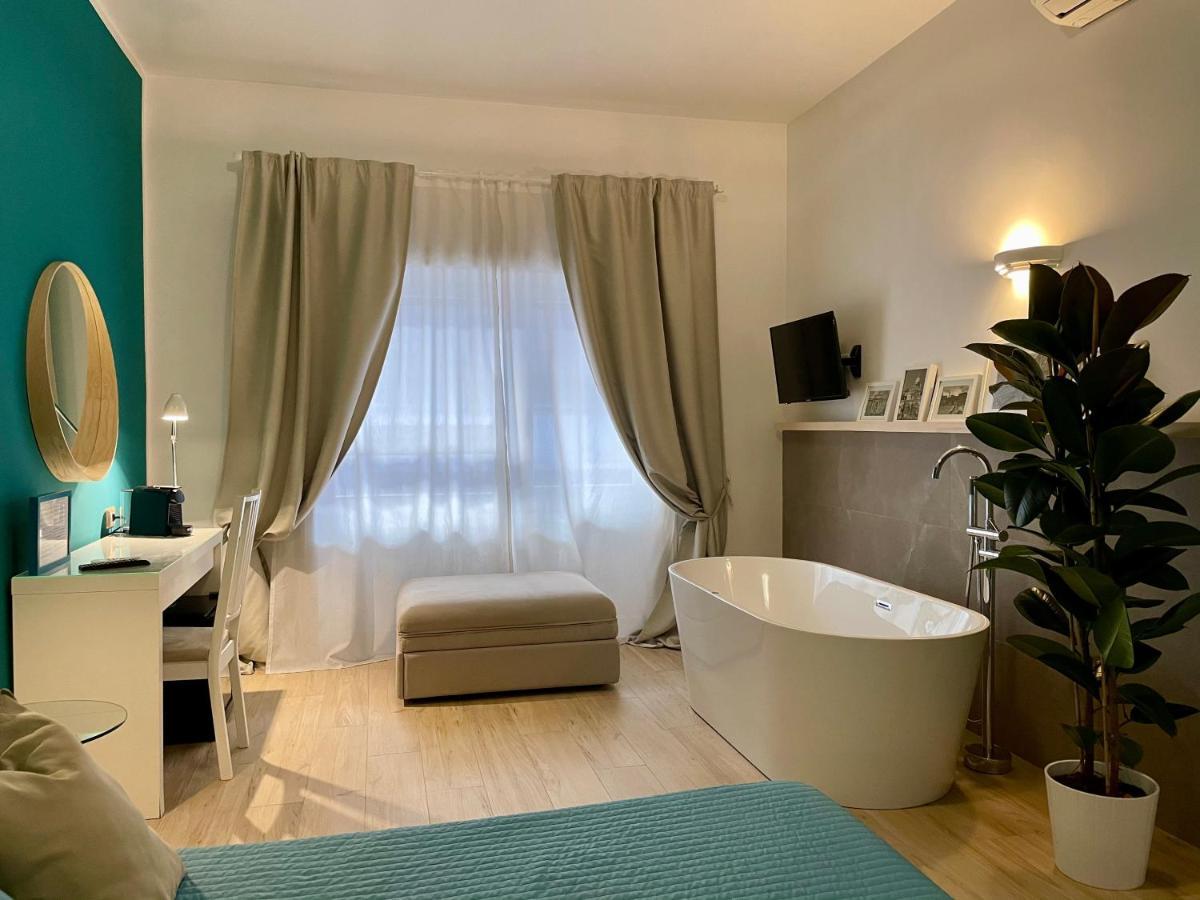 Le Coq Suites 3* Roma