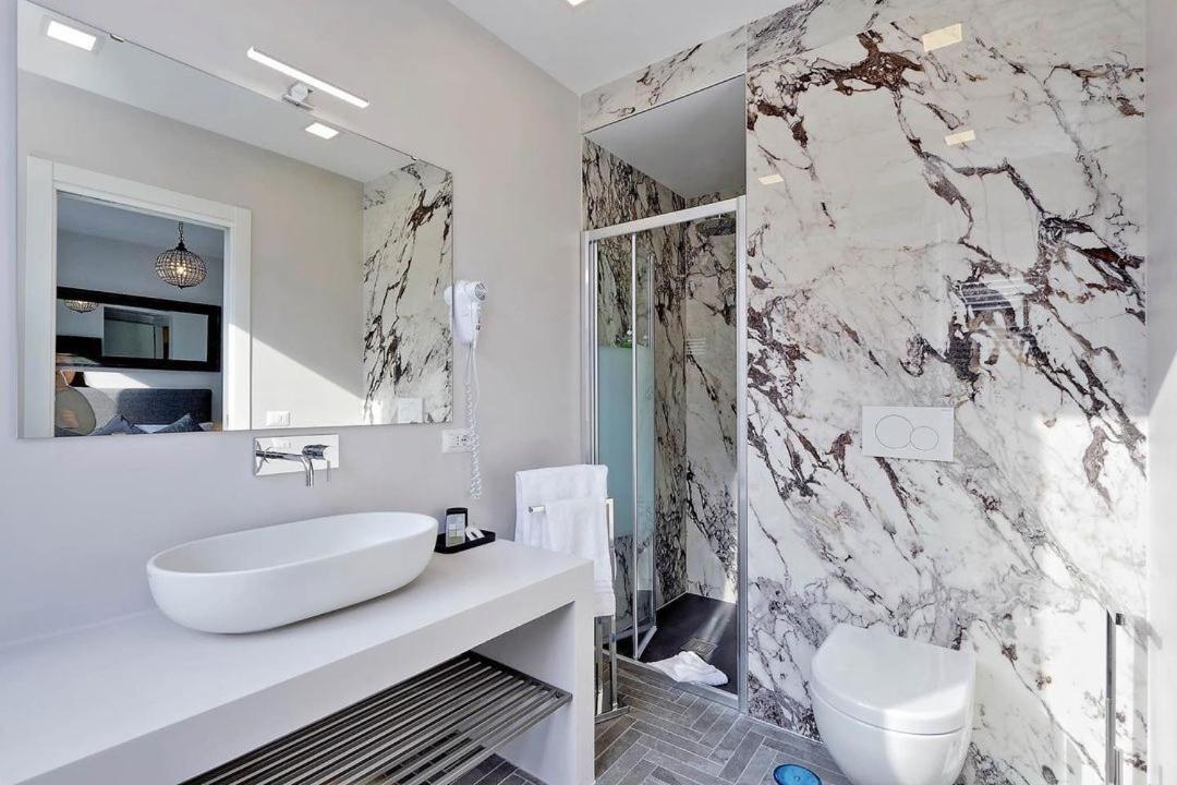 Gjestgiverier Della Croce Luxury Roma