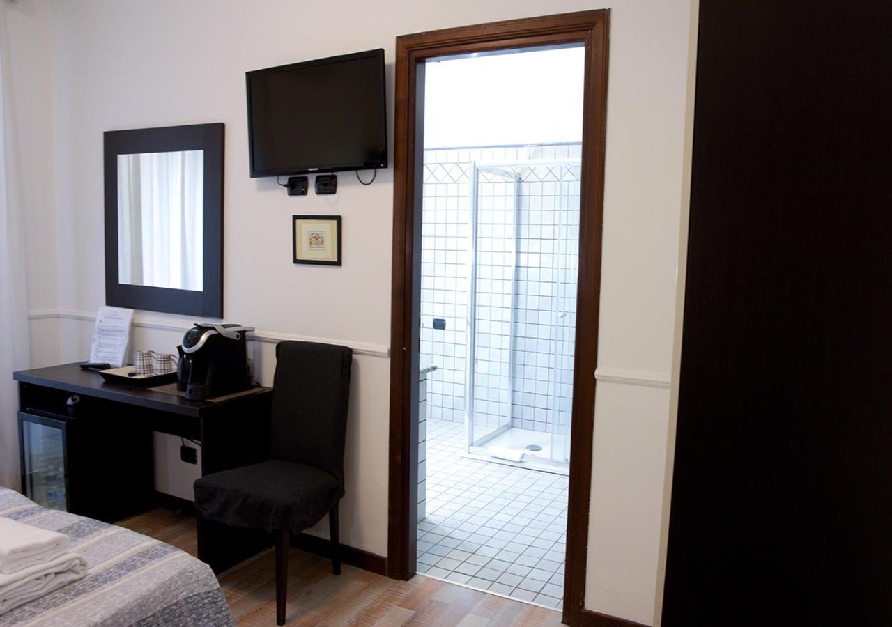 Gh Colosseum Bed & Breakfast 2*