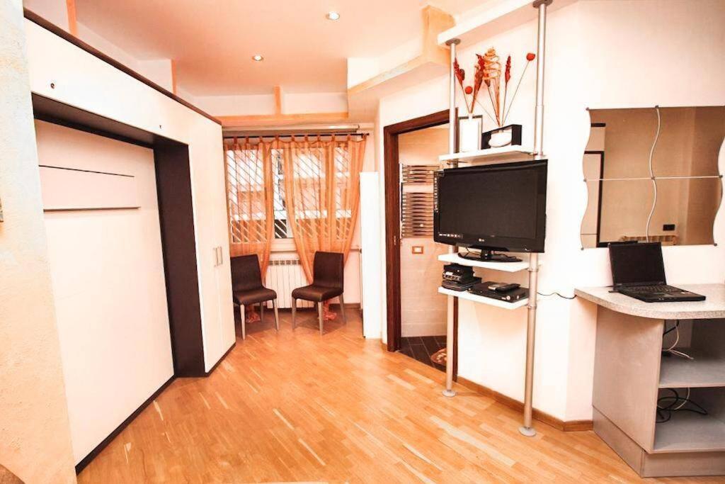 Petite In Ferienhaus Rom