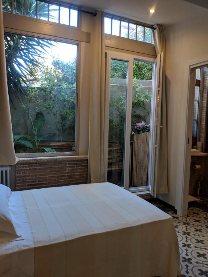 Palm Gallery Garden House Hotel