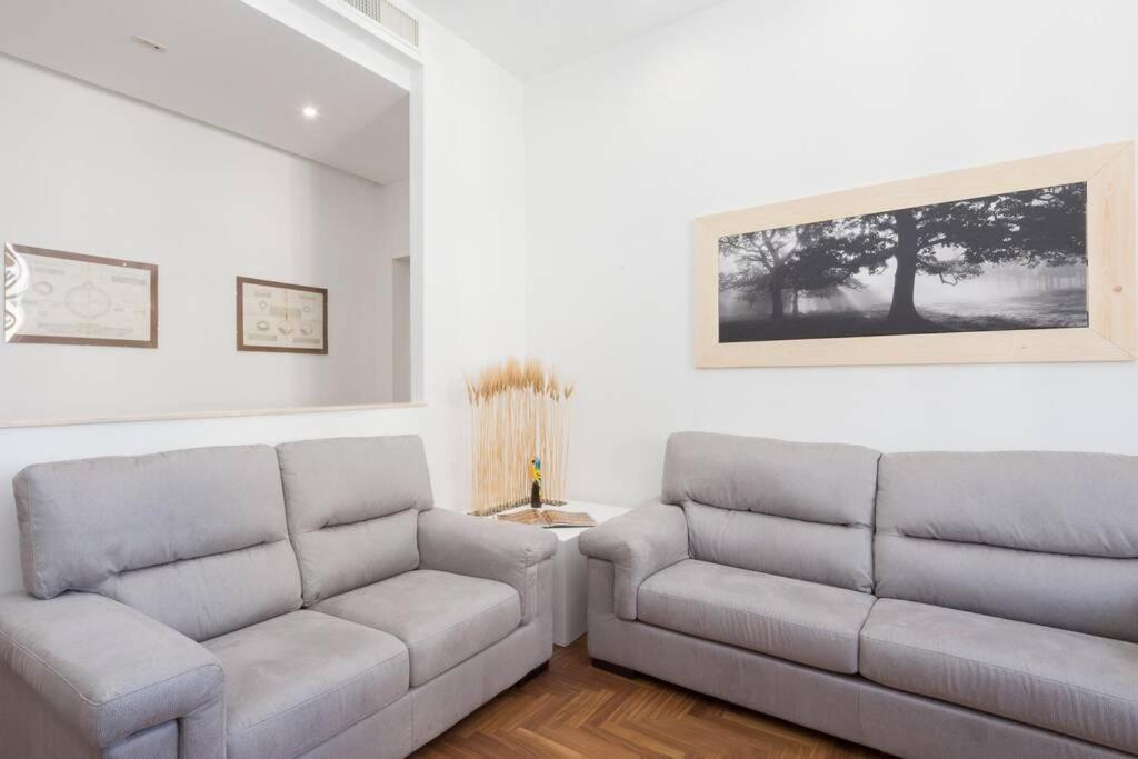 Popolo Elegant Two Bedroom Roma