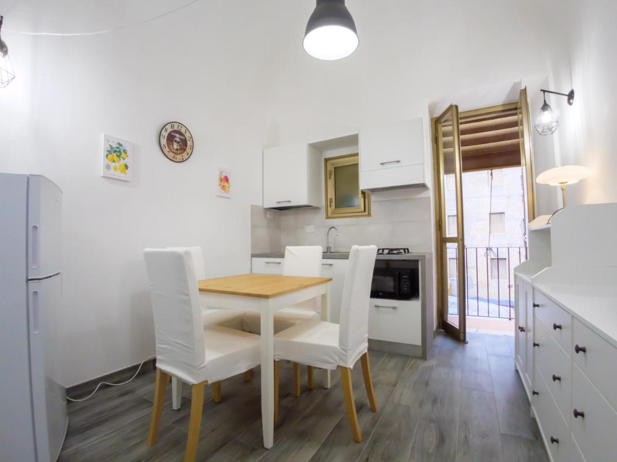 Appartamento Via Del Macao Roma