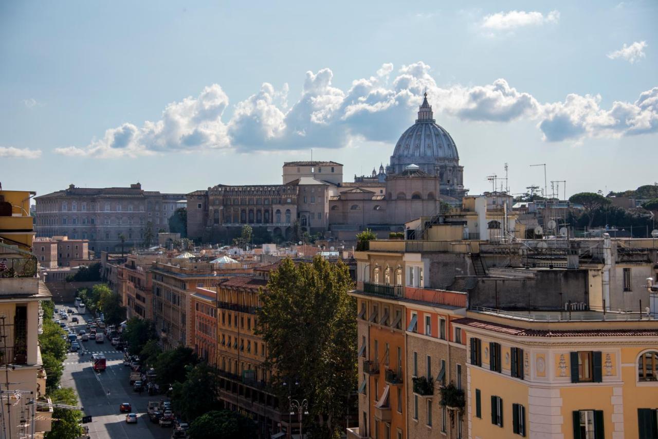 Raffaela's & Vatican Roma
