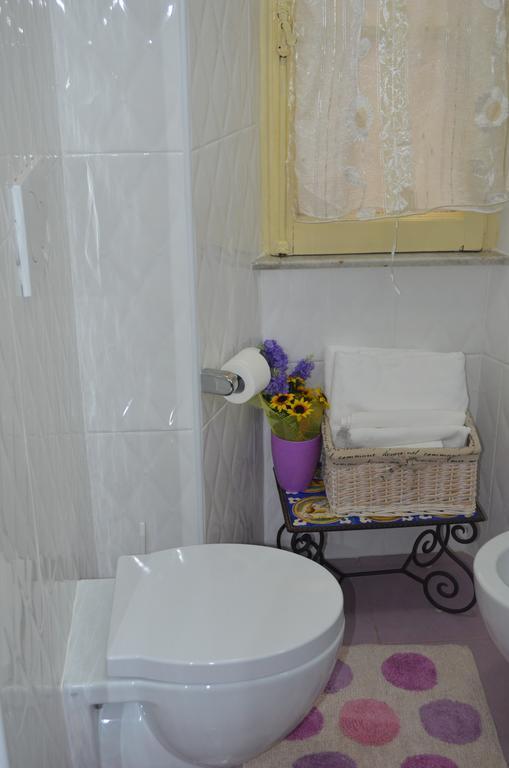 Charming House Bed & Breakfast Roma
