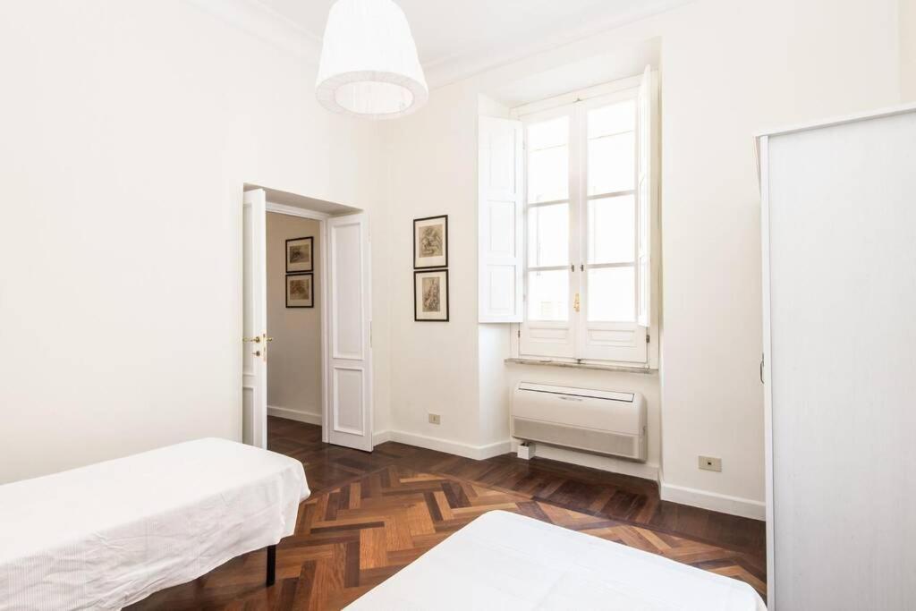 Vatican Large Comfortable Apartamento *