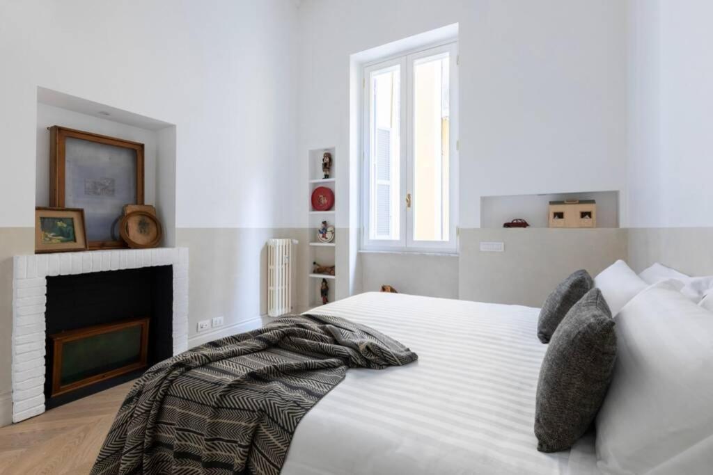 Appartamento Casa Luce, A Burghesius Roma