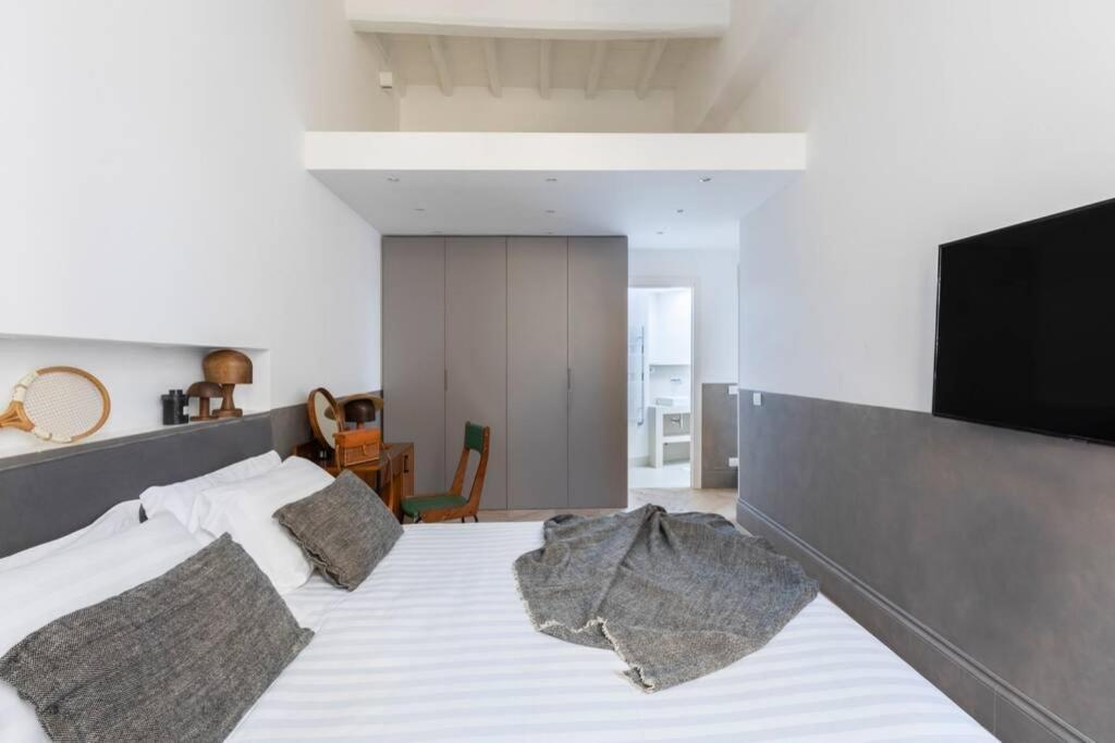 Casa Luce, A Burghesius Appartamento