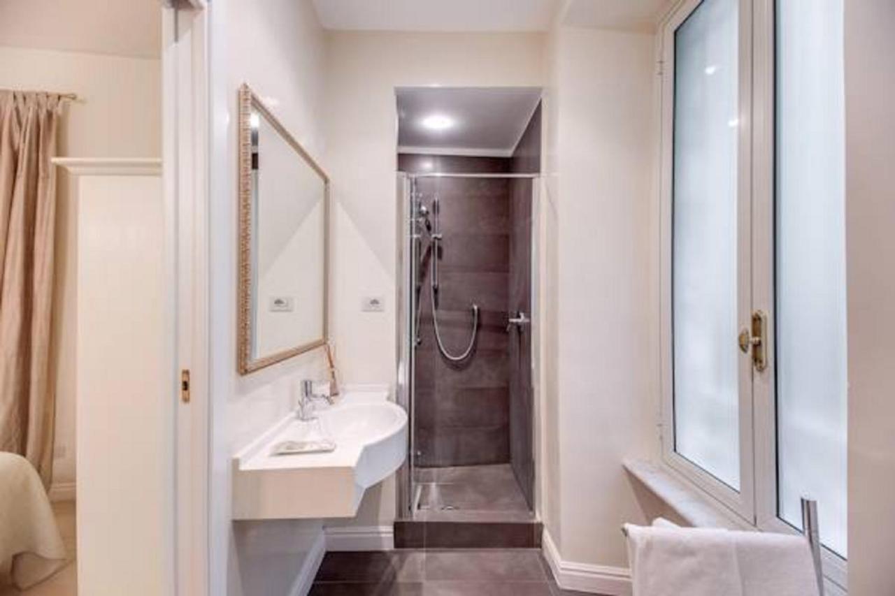 Elegant Flat Spanish Steps Ferienhaus