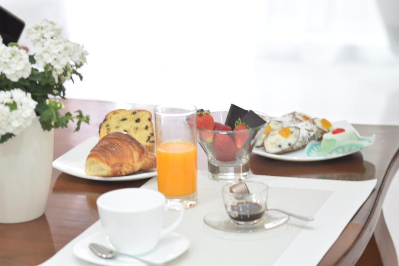 St Peter's Elegant Holidays Apartment Rom