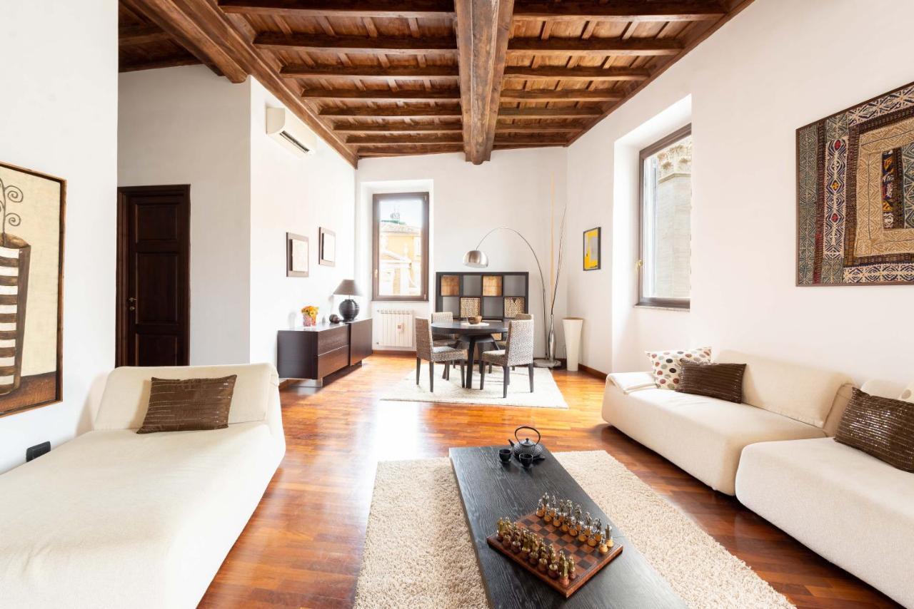 Trevi Fountain Square View Luxury Apartamento *