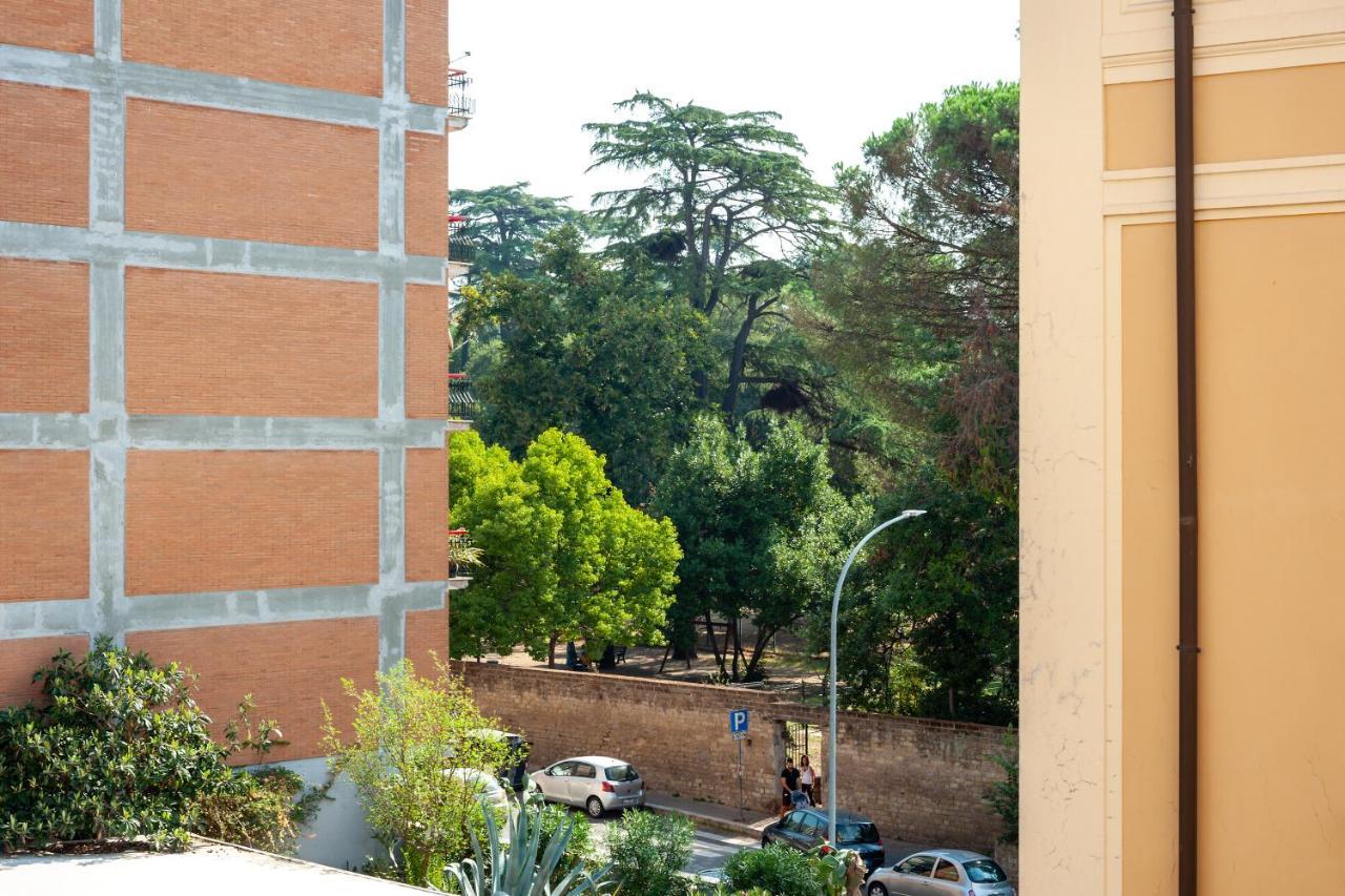 Kyterion Acomodação com café da manhã  3*