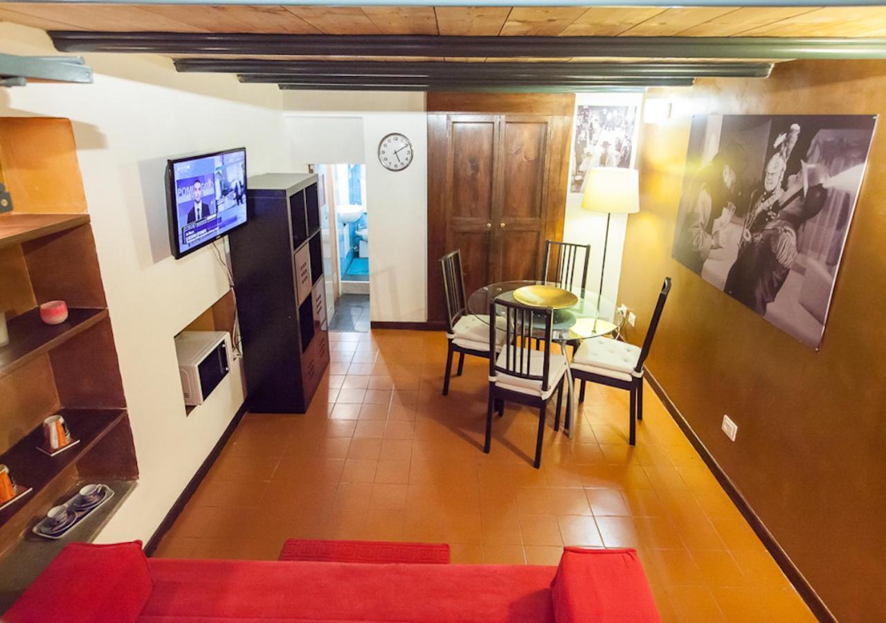 Independent In Trevi Fountain - Spain Square Apartment Rom