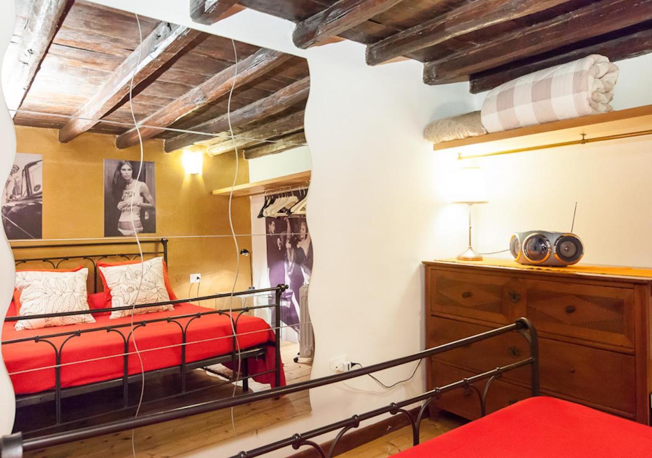 Independent In Trevi Fountain - Spain Square Apartment Rom