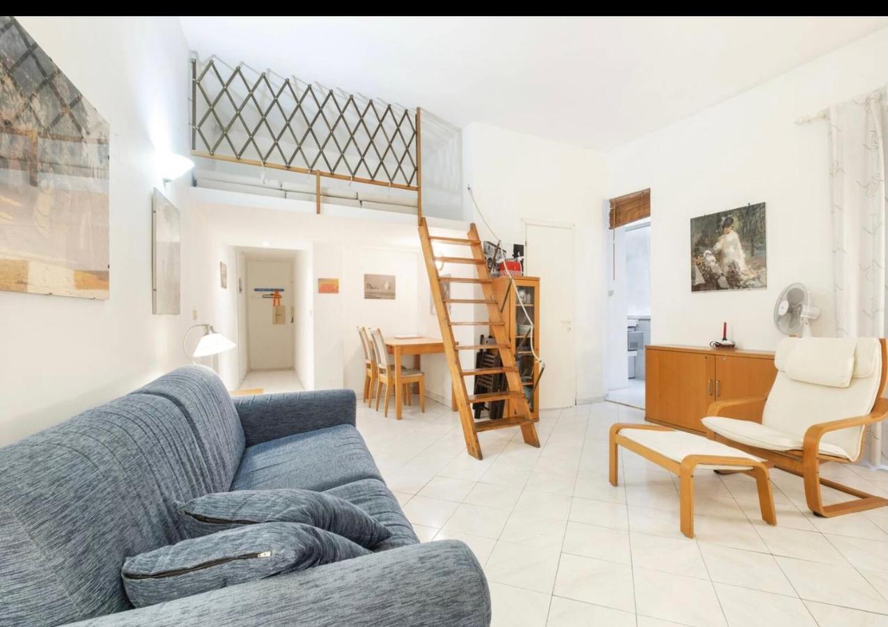 Mellini House *