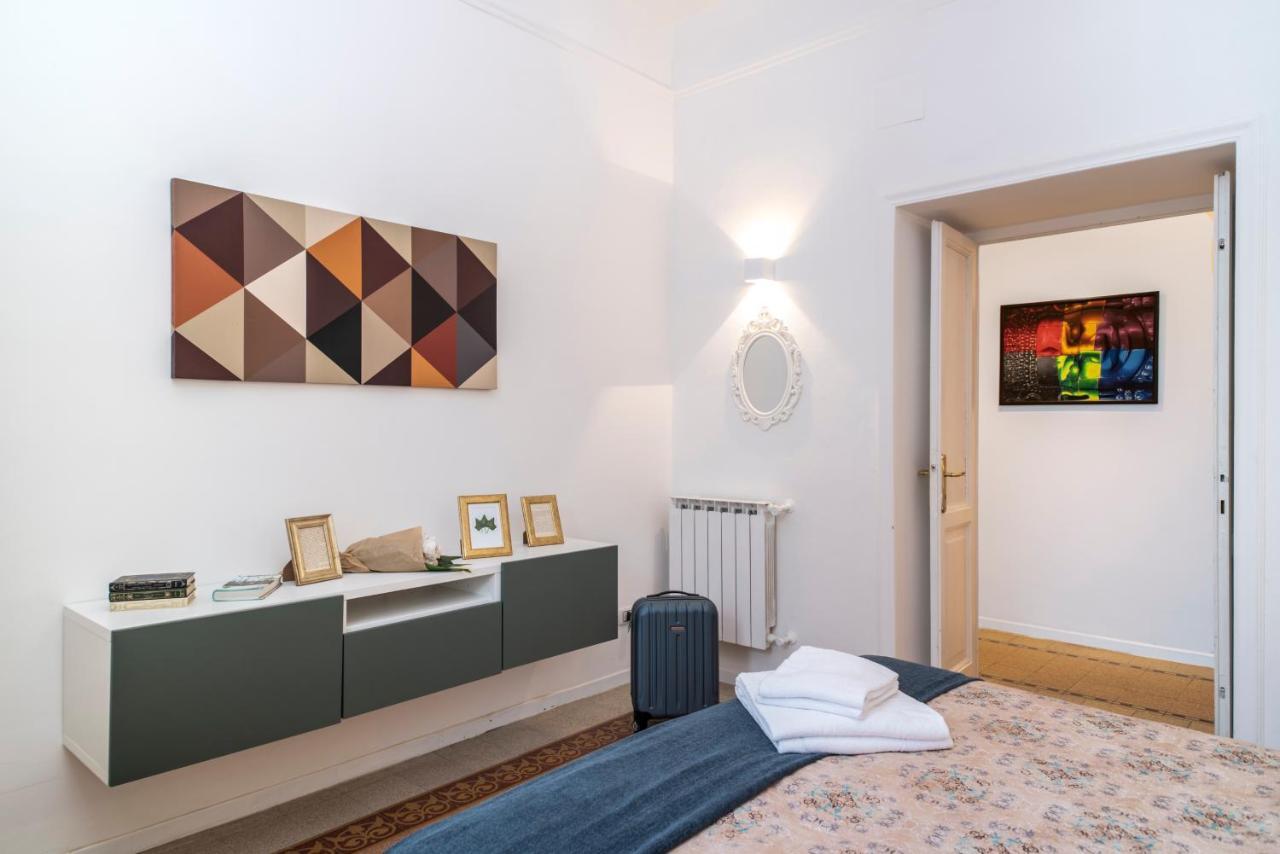 Interno 6 San Pietro * Roma