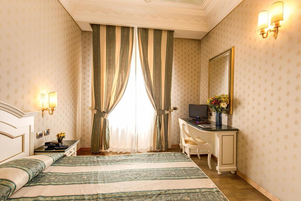 Hotel La Lumiere Di Piazza Di Spagna Roma