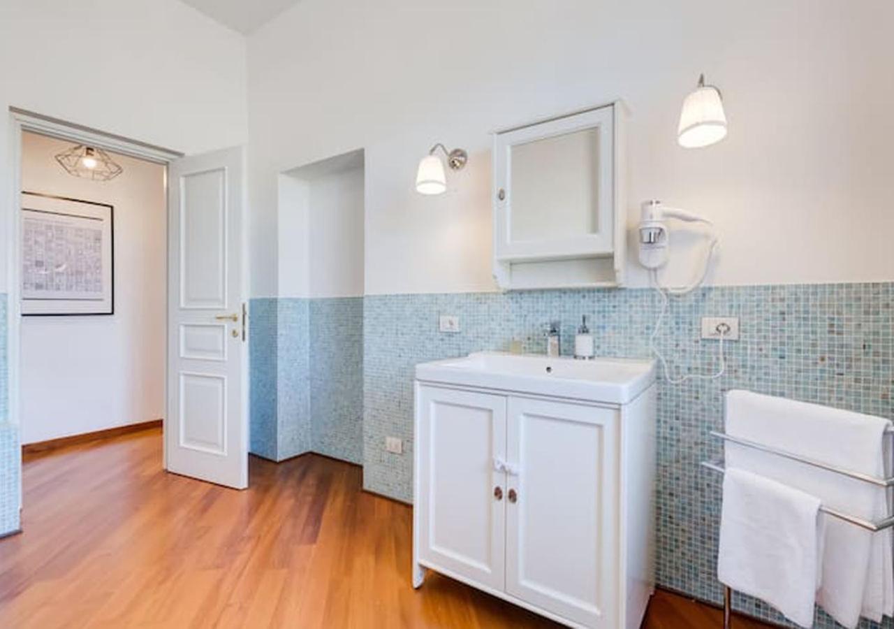 Modern, Stylish Flat Near Piazza Della Repubblica Ferienhaus *