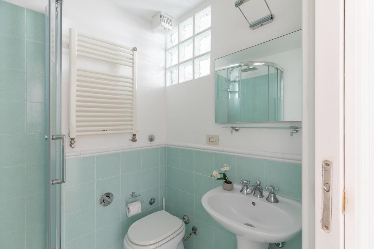 Iflat Elegant In 18th Century Palace Rom