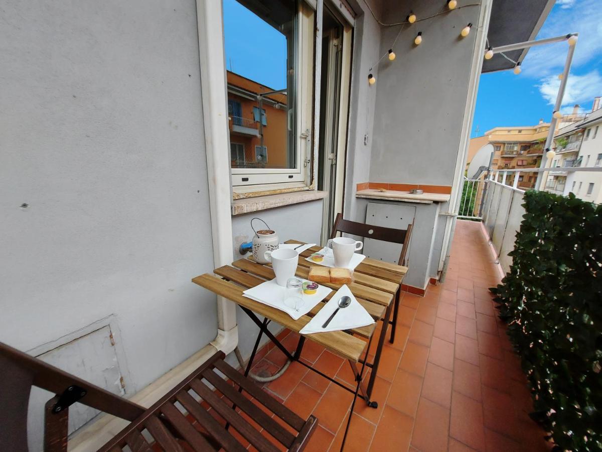 Free Breakfast - Michelangelo Dream House *