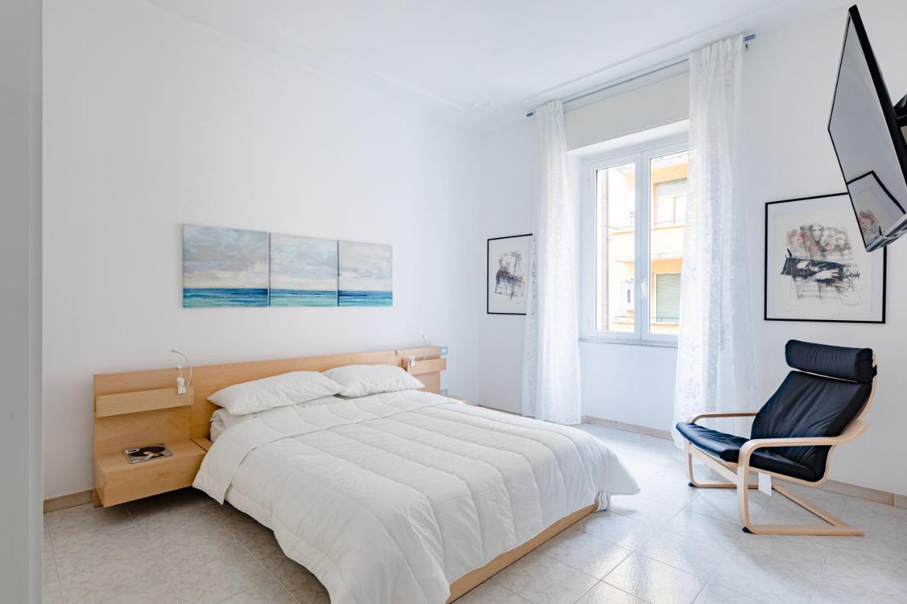 Arezzo Apartment, Metro Bologna E Bus Per La Sapienza, 4 Persone, Wifi Leilighet