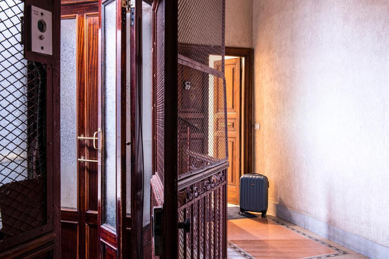 Interno 6 San Pietro Apartamento