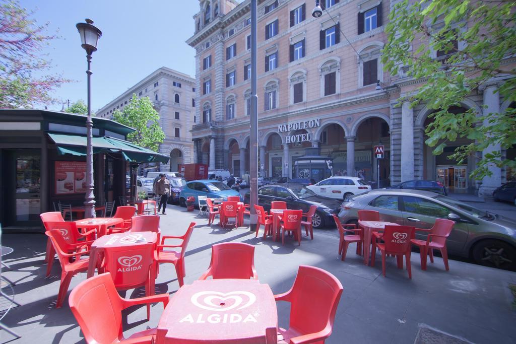 Piazza Vittorio Emanuele II Halldis Apartment Hotel *