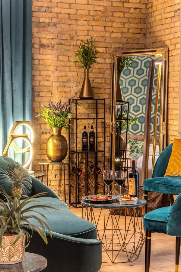 Tree Charme Parliament Boutique Roma
