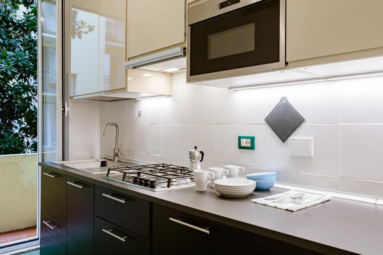Leilighet Arezzo Apartment, Metro Bologna E Bus Per La Sapienza, 4 Persone, Wifi Roma