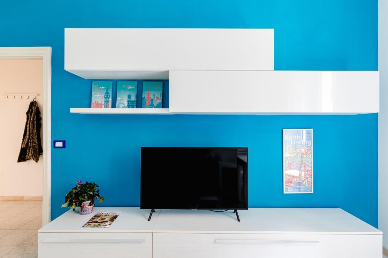 Leilighet Arezzo Apartment, Metro Bologna E Bus Per La Sapienza, 4 Persone, Wifi *