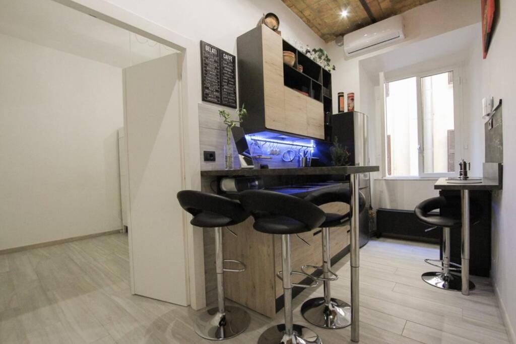 Elegant In Inner At Vatican - Netflix And Optical Fiber Apartamento