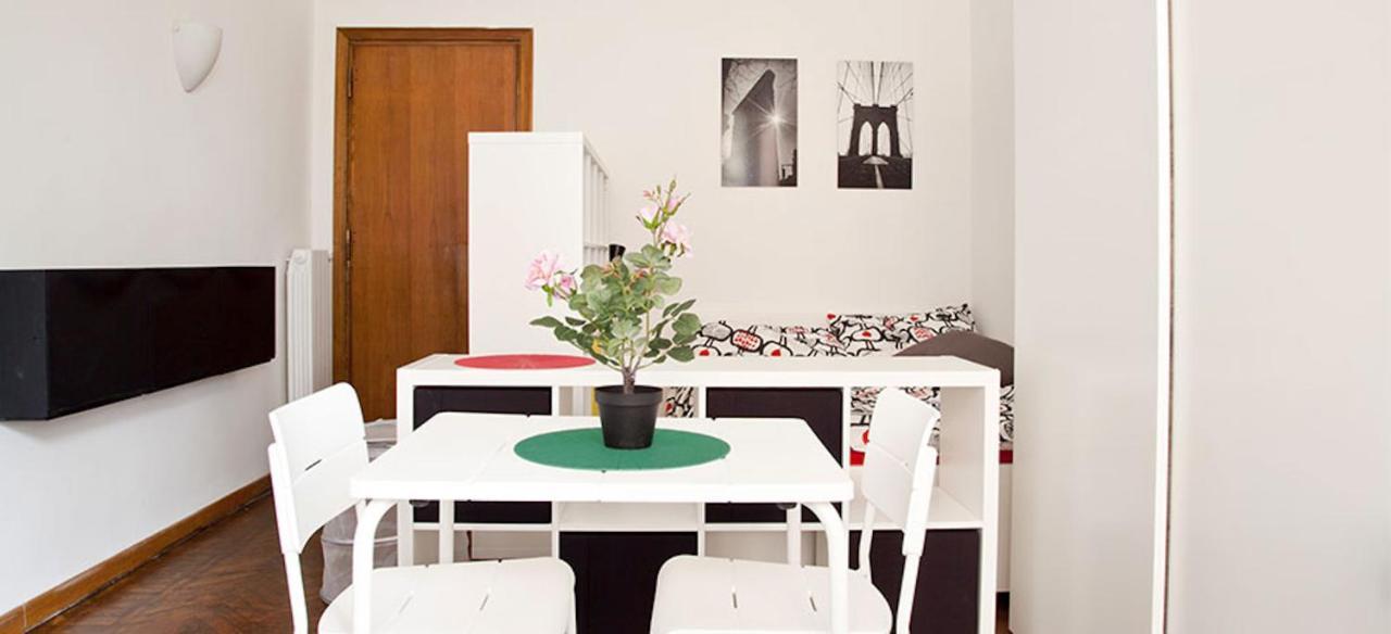 Kamchu Apartments: Ada Affittacamere Roma