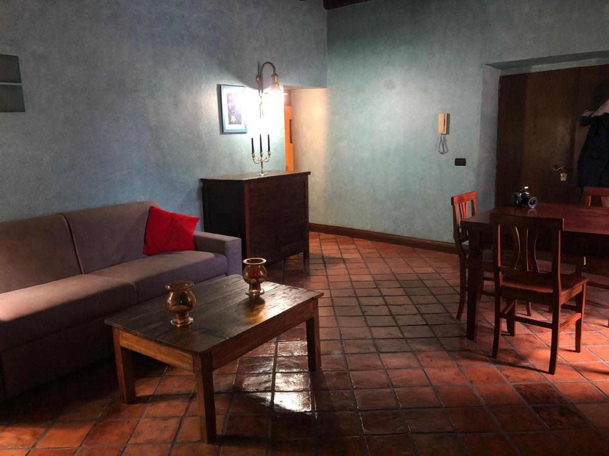 Hemingway House * Rome