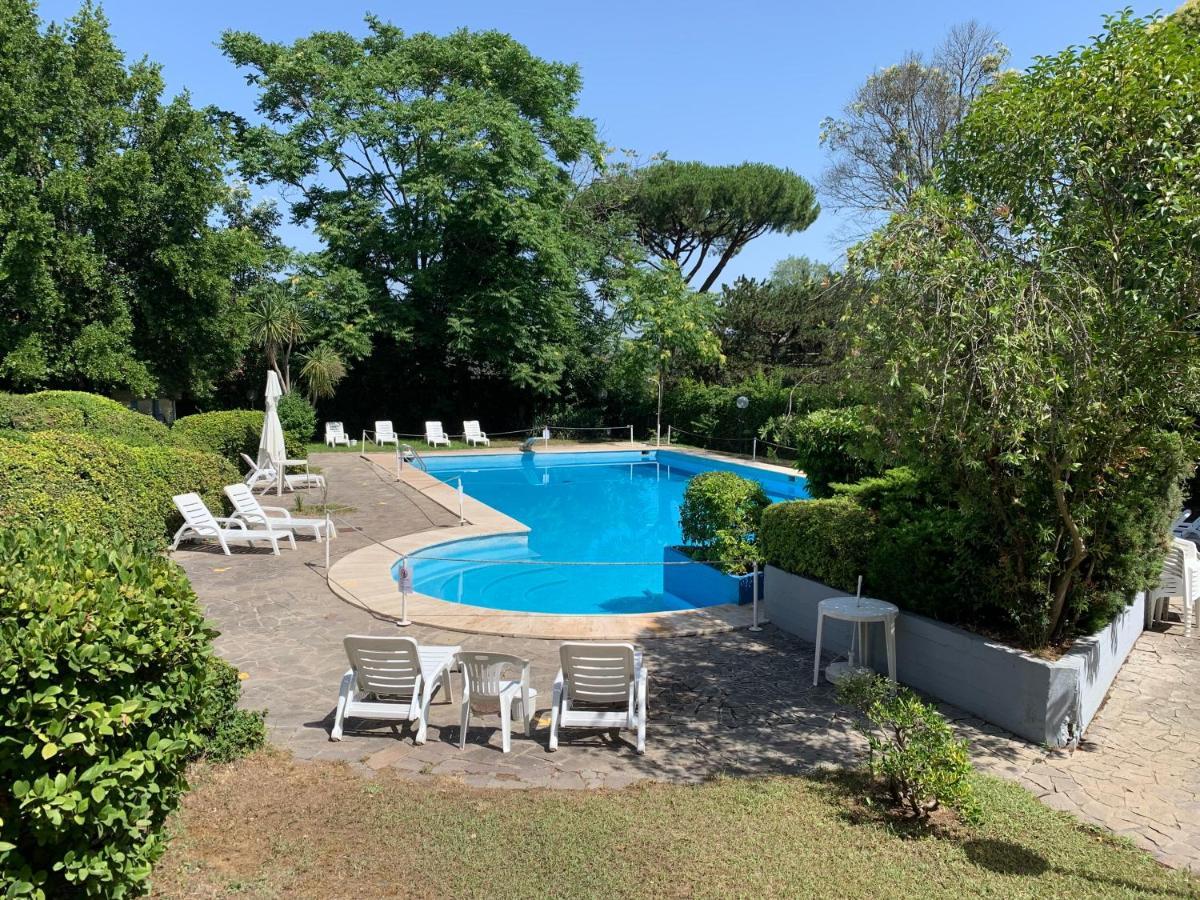 Penthouse Aureliana Attico Con Piscina A