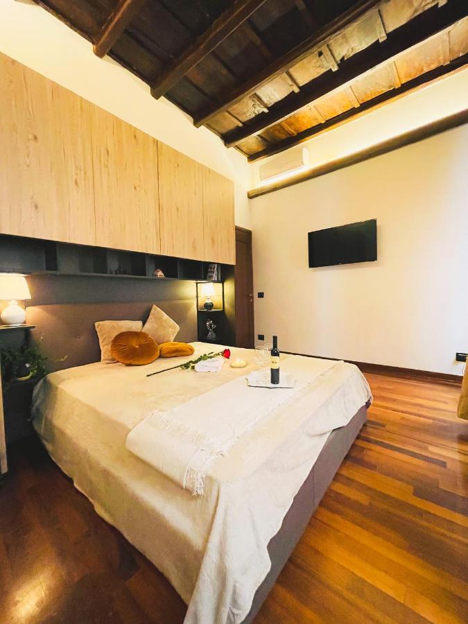 Trevi Fountain Luxury Apartment Rom