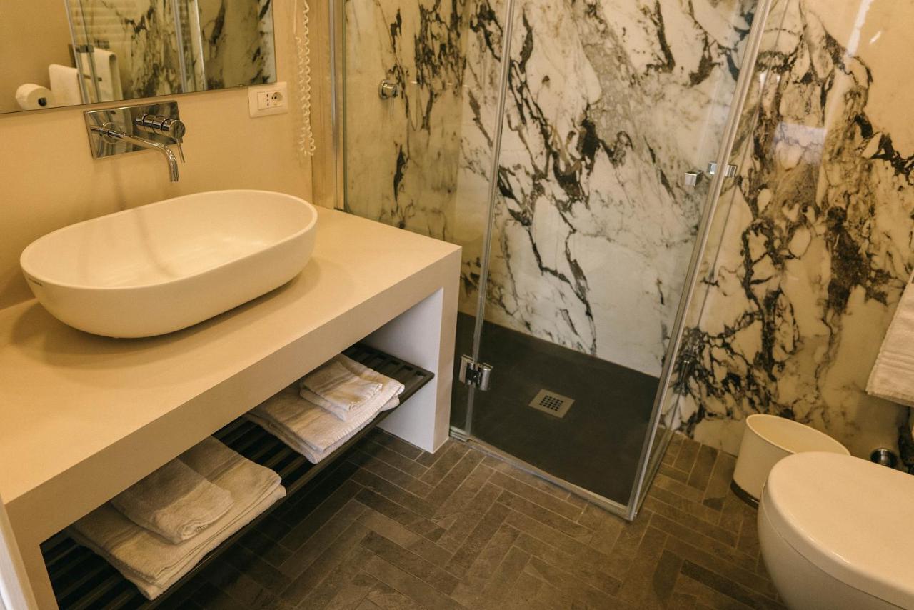 Gjestgiverier Della Croce Luxury Roma