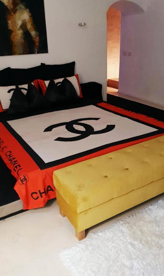 Giulia's Luxury Trevi Apartment