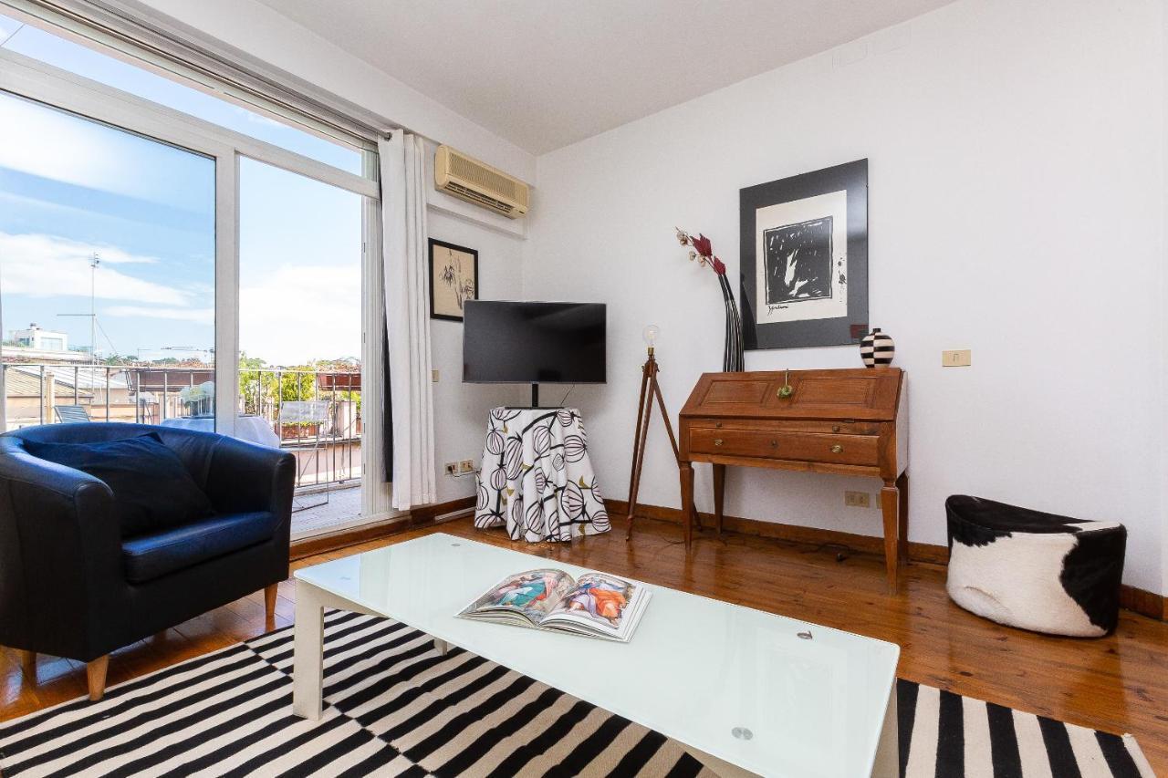 Lovely New Attic, Piazza Del Popolo! Apartamento *