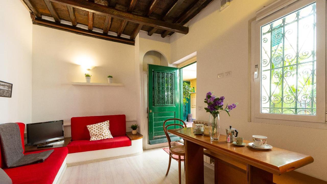 Cappellari In Apartamento Roma